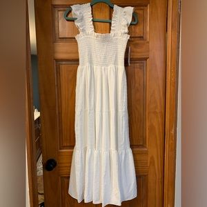 Clover and Sloane white midi textured dress. XS but the chest area is stretchy